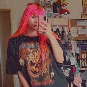 Meet your Posher, Monique